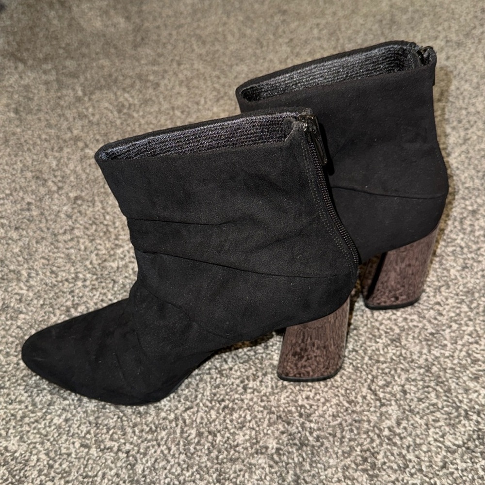 🌟SALE🌟 
Slouch Bootie w/ Mirrored Chunky Heel